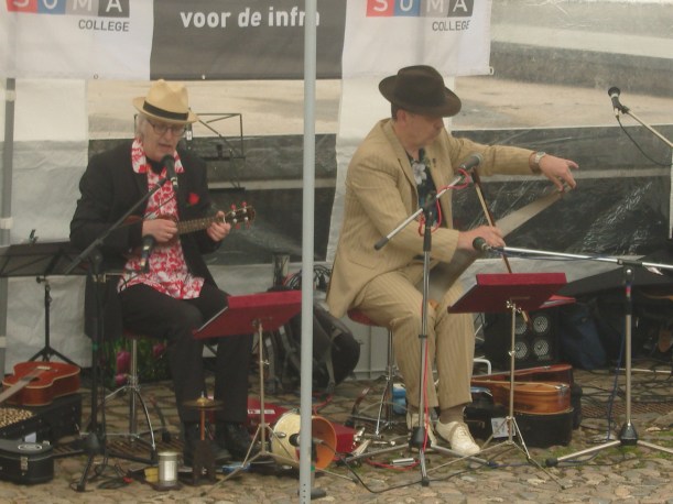 SAMSUNG DIGITAL CAMERA