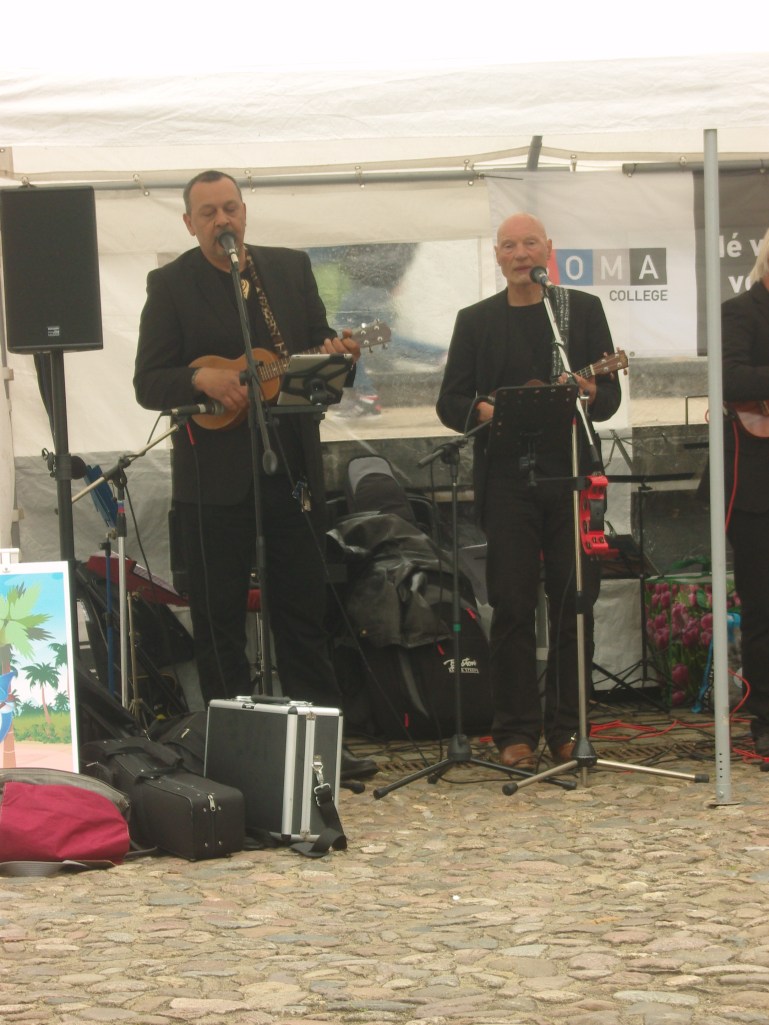 SAMSUNG DIGITAL CAMERA