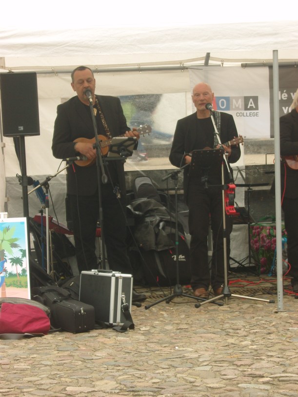 SAMSUNG DIGITAL CAMERA