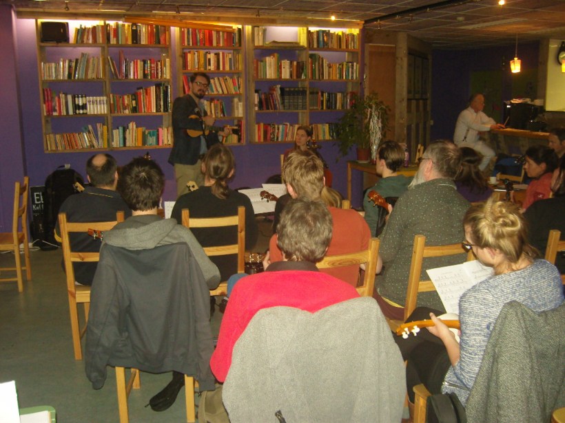 SAMSUNG DIGITAL CAMERA